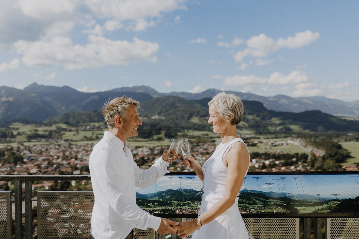 Hochzeitsfotograf Allgäu - Freie Trauung auf der Skisprung Schanze Obersdorf und Brautpaarbilder auf dem Berg Nebelhorn