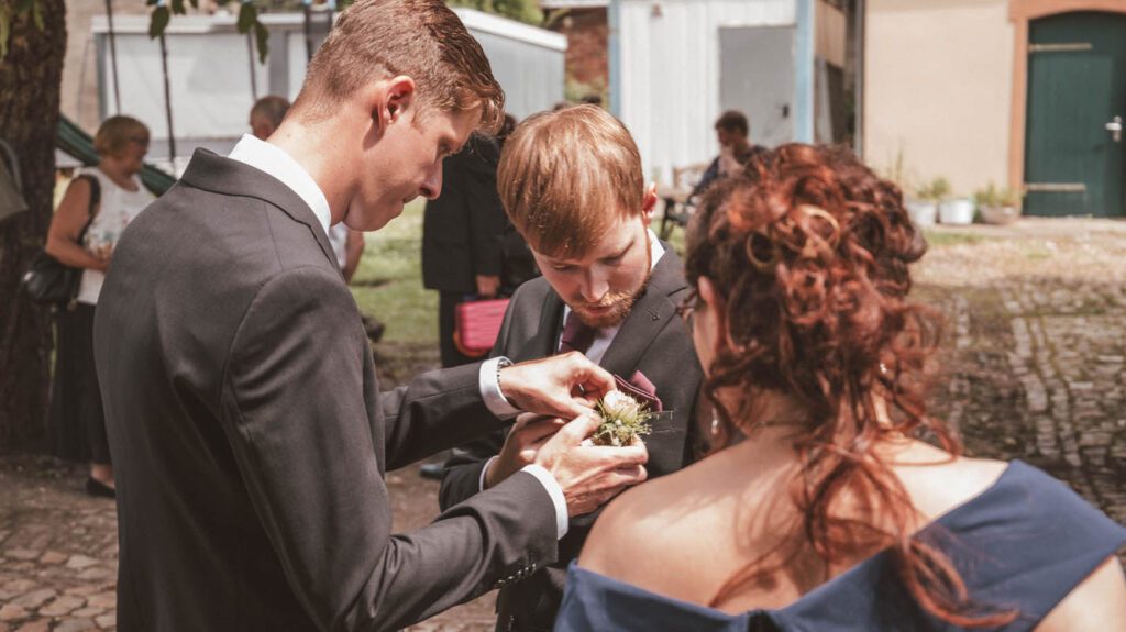 Freie Trauung im Gutshof zum Roten Löwen in Predel und After Wedding Bilder in Ludwigsburg im Barockschloss - Die Hochzeit von Lilli & Micha