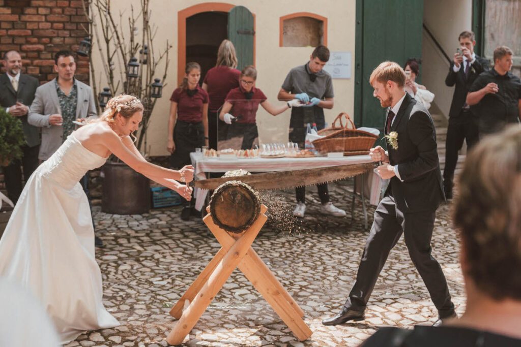 Freie Trauung im Gutshof zum Roten Löwen in Predel und After Wedding Bilder in Ludwigsburg im Barockschloss - Die Hochzeit von Lilli & Micha