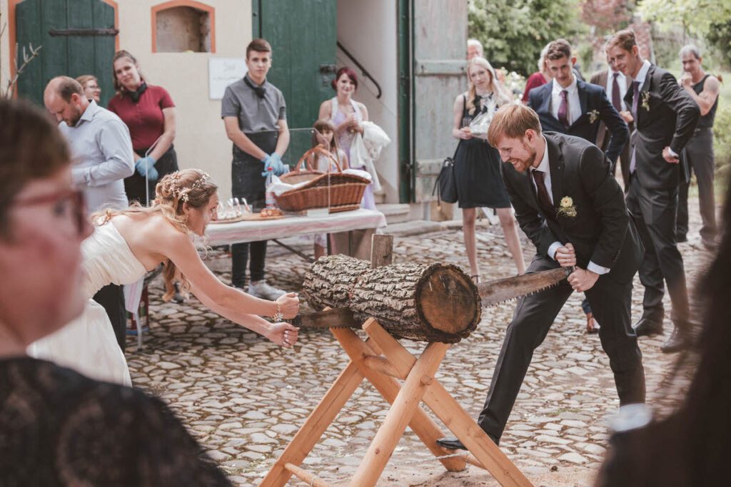 Freie Trauung im Gutshof zum Roten Löwen in Predel und After Wedding Bilder in Ludwigsburg im Barockschloss - Die Hochzeit von Lilli & Micha