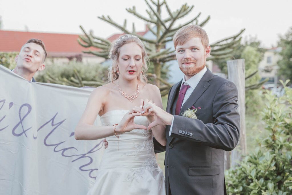 Freie Trauung im Gutshof zum Roten Löwen in Predel und After Wedding Bilder in Ludwigsburg im Barockschloss - Die Hochzeit von Lilli & Micha