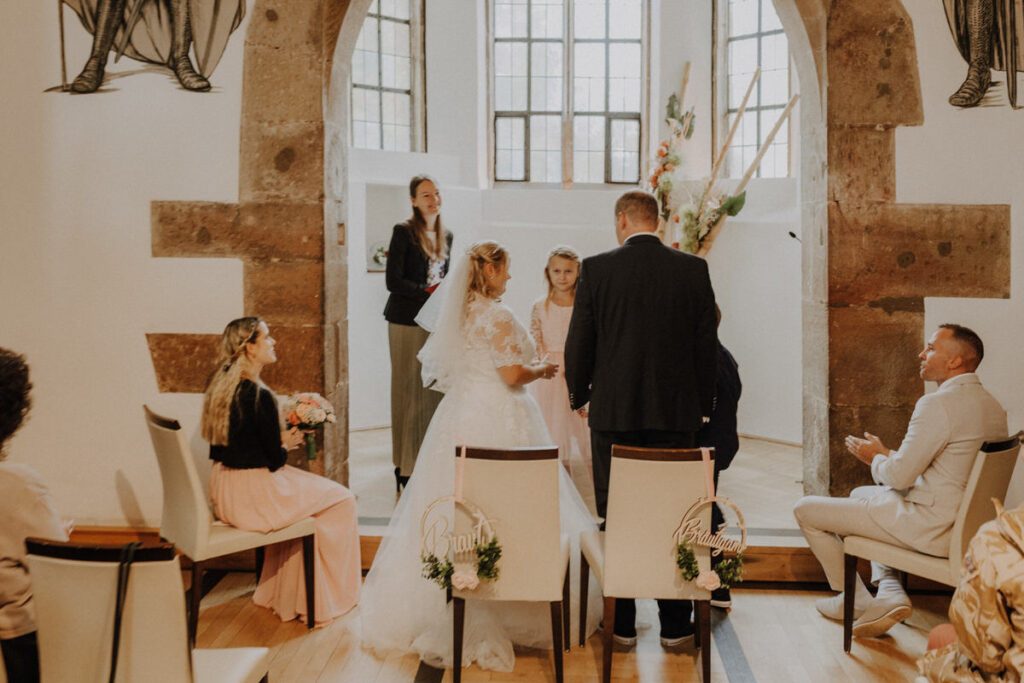 Hochzeitsfotograf Neckarsulm - Freie Trauung in der Kapelle Neckarsulm mit einer anschließend schönen Feier