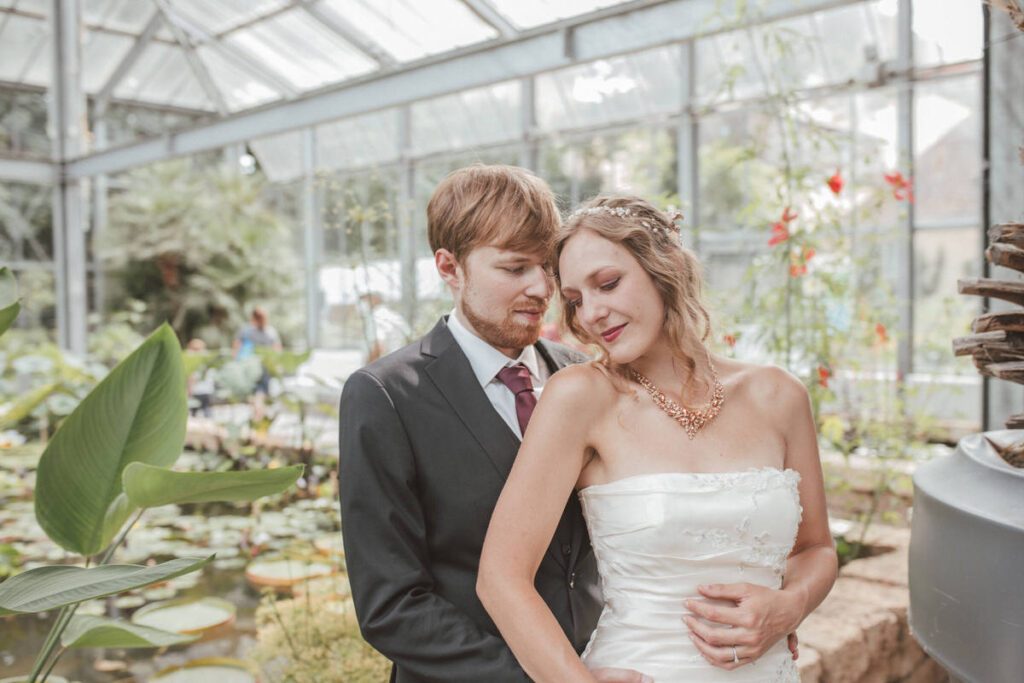 Freie Trauung im Gutshof zum Roten Löwen in Predel und After Wedding Bilder in Ludwigsburg im Barockschloss - Die Hochzeit von Lilli & Micha