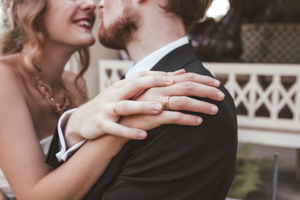 Freie Trauung im Gutshof zum Roten Löwen in Predel und After Wedding Bilder in Ludwigsburg im Barockschloss - Die Hochzeit von Lilli & Micha