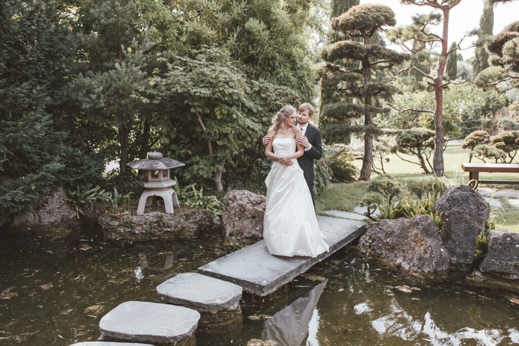 Freie Trauung im Gutshof zum Roten Löwen in Predel und After Wedding Bilder in Ludwigsburg im Barockschloss - Die Hochzeit von Lilli & Micha