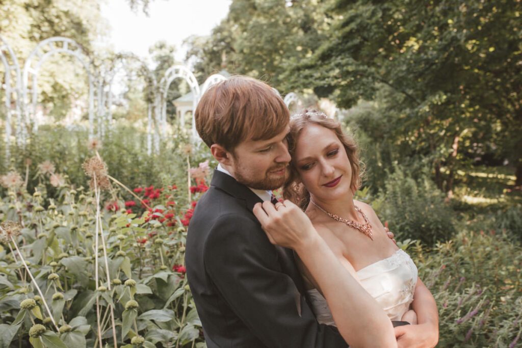 Freie Trauung im Gutshof zum Roten Löwen in Predel und After Wedding Bilder in Ludwigsburg im Barockschloss - Die Hochzeit von Lilli & Micha