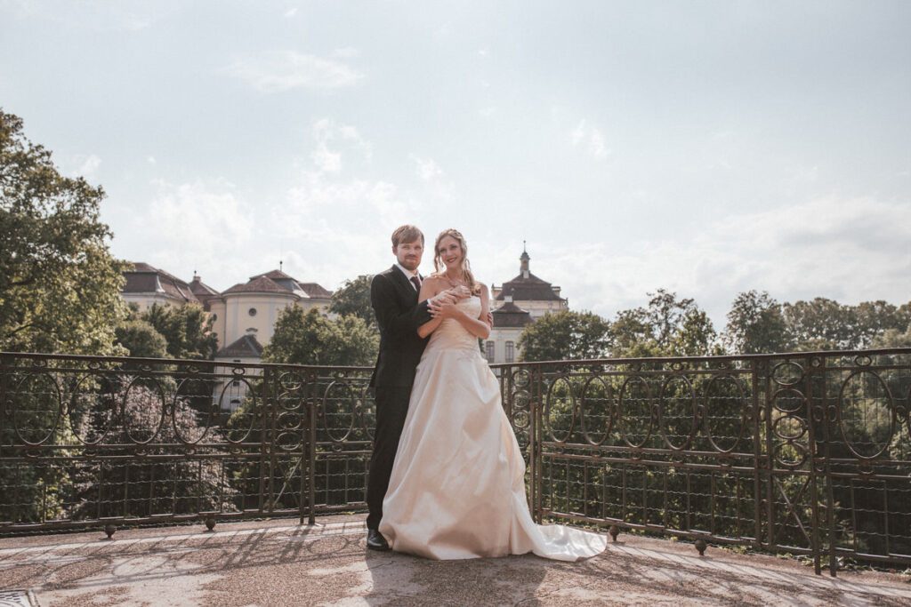 Freie Trauung im Gutshof zum Roten Löwen in Predel und After Wedding Bilder in Ludwigsburg im Barockschloss - Die Hochzeit von Lilli & Micha